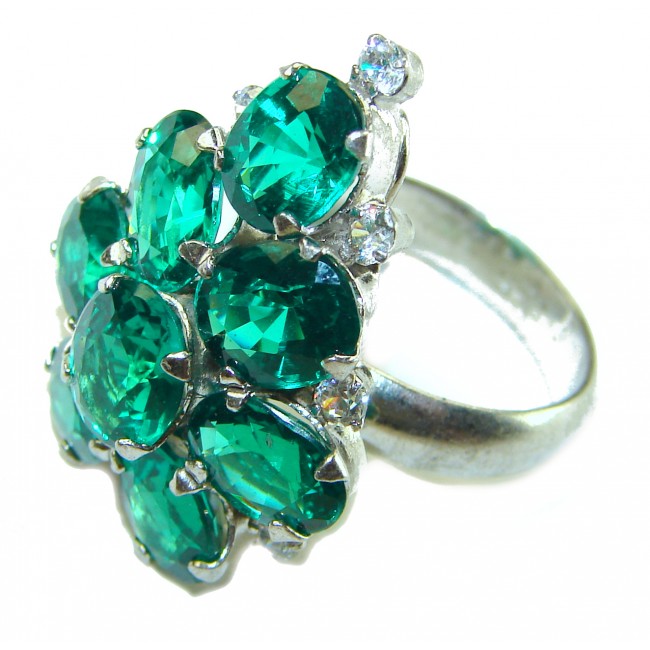 Spring Breeze Natural 18.6 carat oval cut Green Chrome Diopside .925 Sterling Silver ring size 7