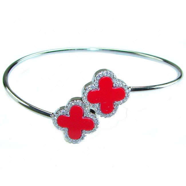 A four-leaf clover Coral .925 Sterling Silver handcrafted Bracelet