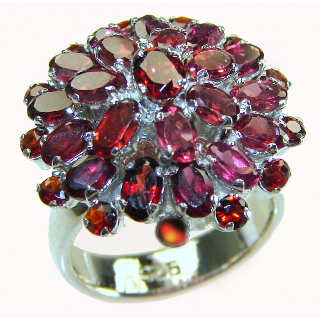 Rose Garden Beauty authentic 18.5 carat Garnet .925 Sterling Silver handcrafted ring size 7 1/4