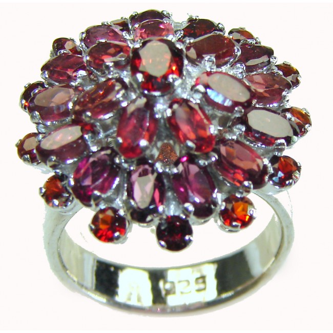 Rose Garden Beauty authentic 18.5 carat Garnet .925 Sterling Silver handcrafted ring size 7 1/4