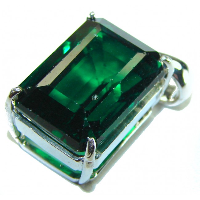 Superior quality 10.2 carat Fresh Green Helenite .925 Sterling Silver Pendant