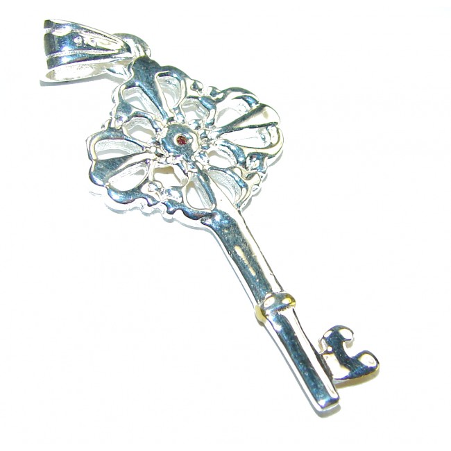 Special Magic Key Garnet 2 tones .925 Sterling Silver Pendant