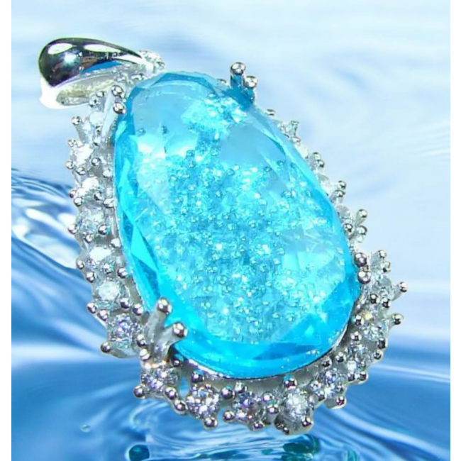 Venus- Eau Pure 14.5 carat Apatite .925 Sterling Silver Handcrafted Pendant