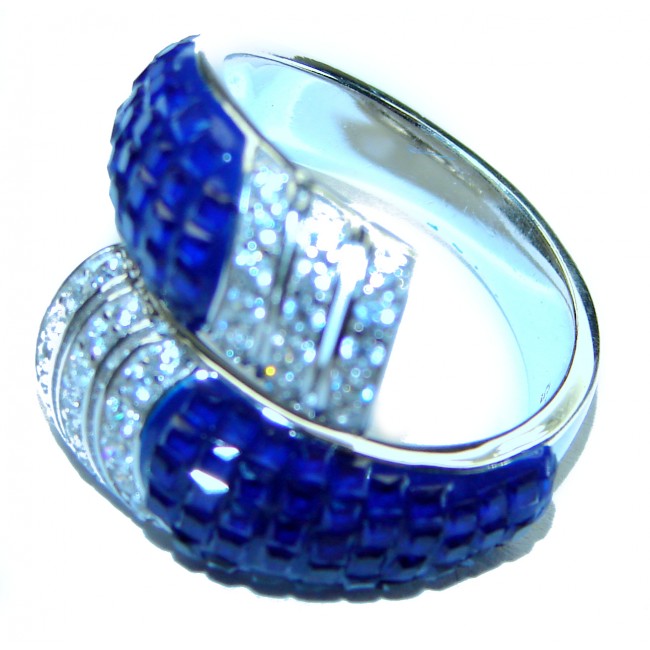 Luxurious 6.8 carat Sapphire .925 Sterling Silver handcrafted Ring size 7 1/4