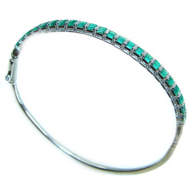 Spectacular 11.5 carat authentic Emerald .925 Sterling Silver handmade bangle Bracelet